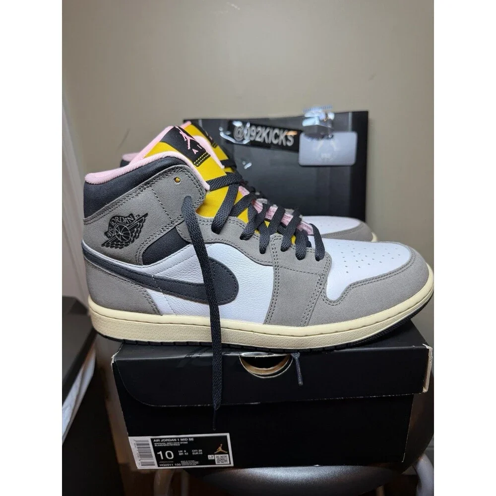 Nike Air Jordan 1 Mid SE White Oil Grey Cave Stone HQ2011-100 Size 10 OG Box